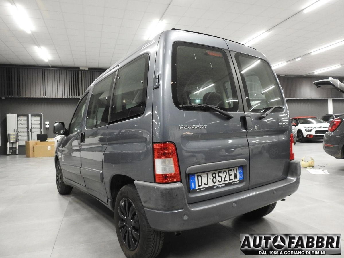 Peugeot Ranch 5p. Totem (5)
