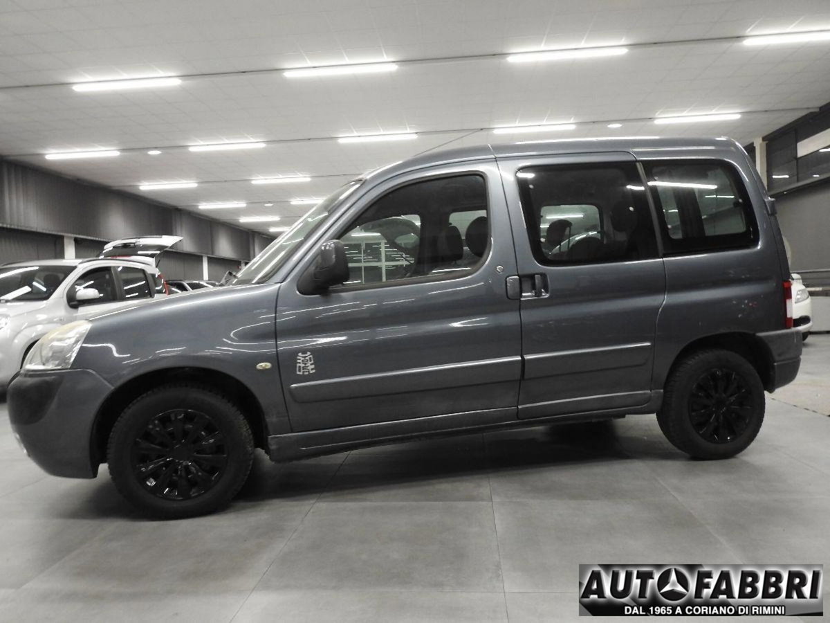 Peugeot Ranch 5p. Totem (7)