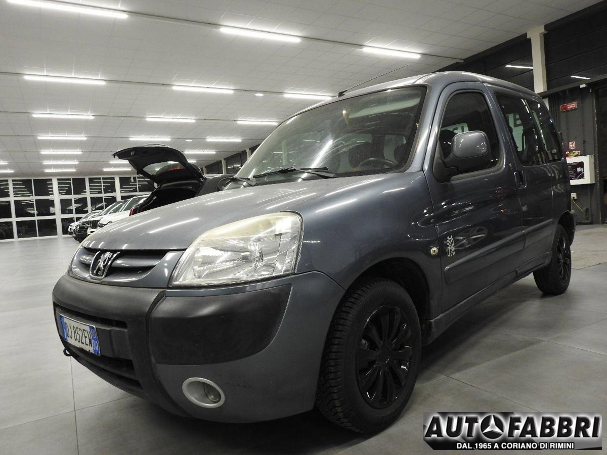 Peugeot Ranch 5p. Totem (8)