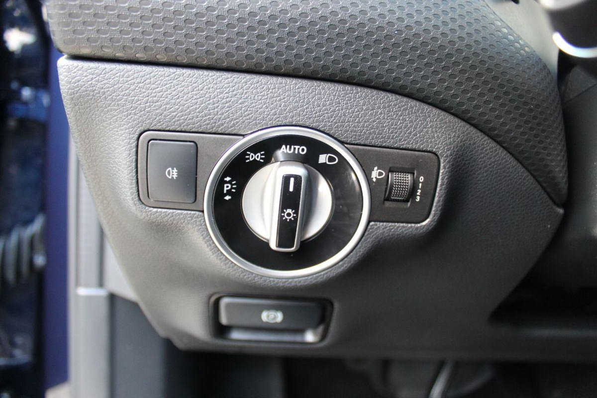 Mercedes-Benz Classe A 160 d Automatic Executive (13)