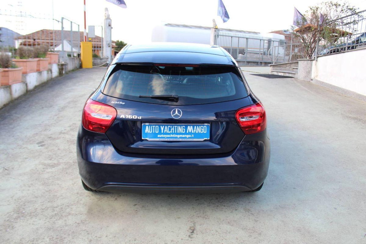 Mercedes-Benz Classe A 160 d Automatic Executive (6)