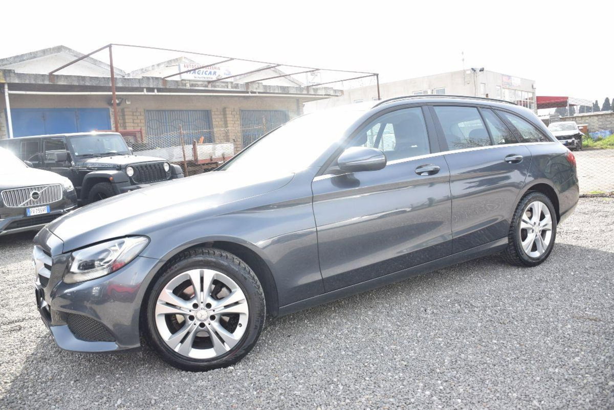 Mercedes-Benz Classe C Station Wagon 200 d Premium (4)