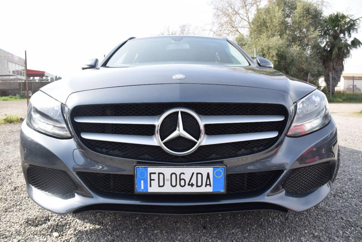 Mercedes-Benz Classe C Station Wagon 200 d Premium (16)