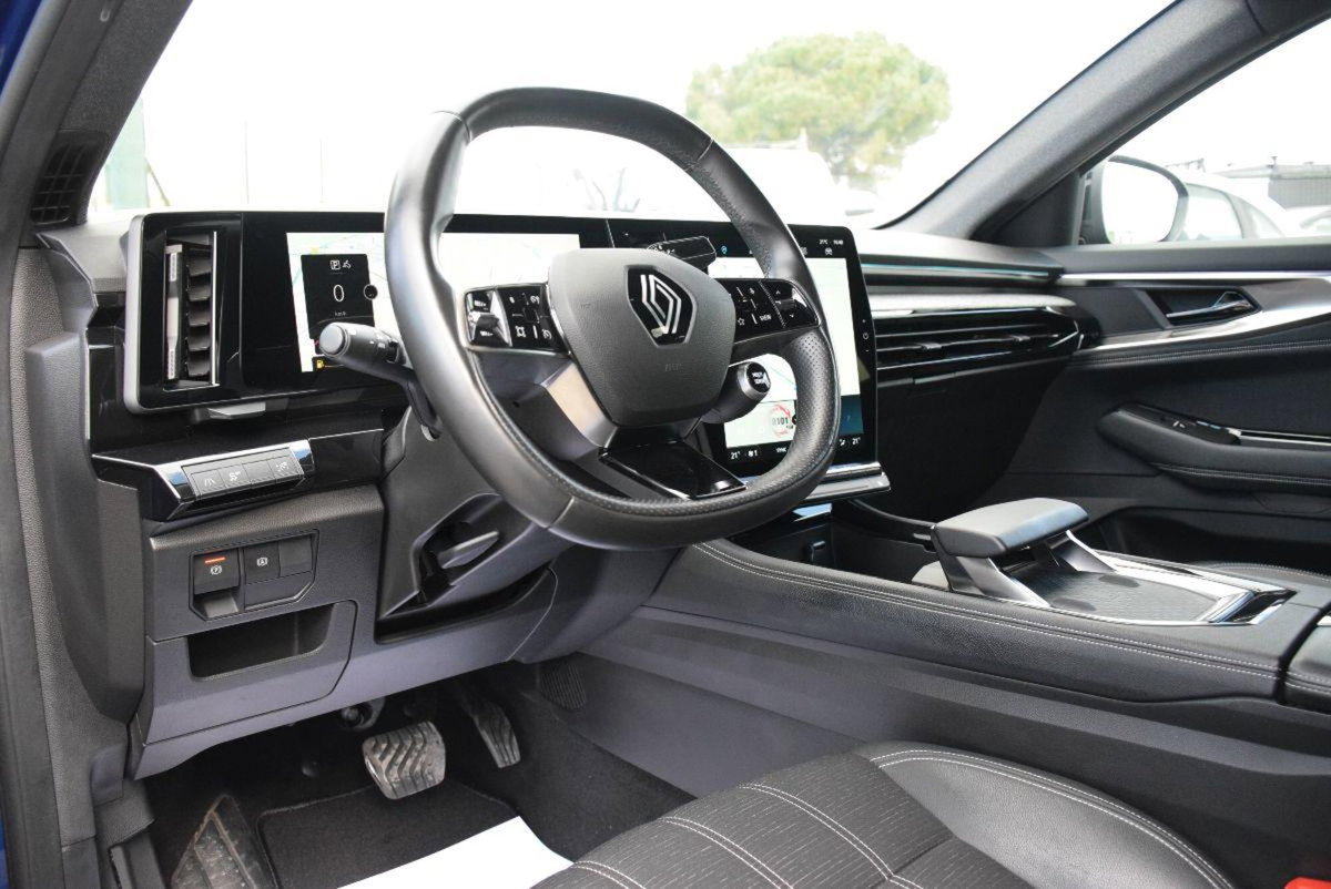 Renault Austral 1.3 mild hybrid Techno Esprit Alpine 160cv auto (5)