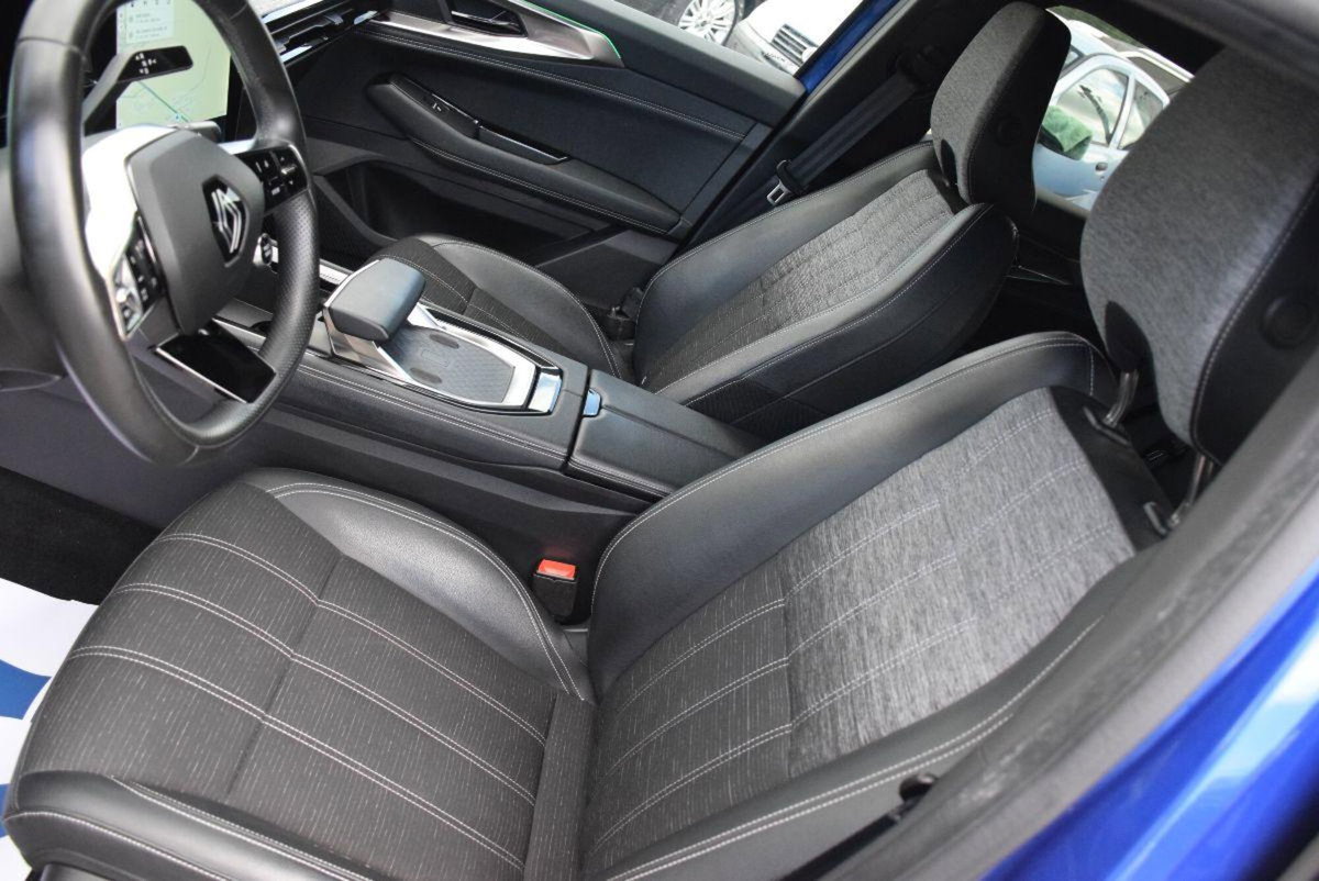 Renault Austral 1.3 mild hybrid Techno Esprit Alpine 160cv auto (6)