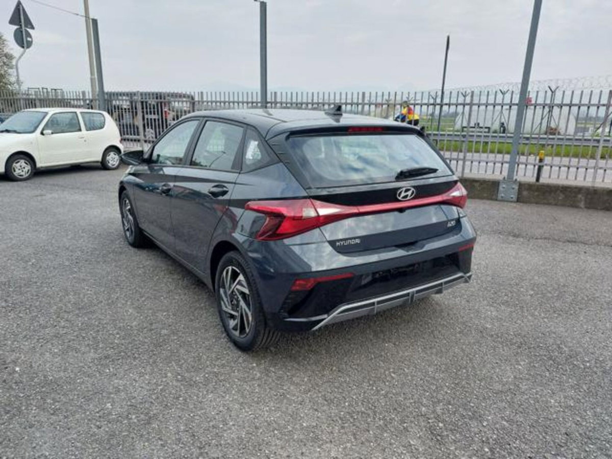 Hyundai i20 1.0 t-gdi Connectline 90cv dct (2)