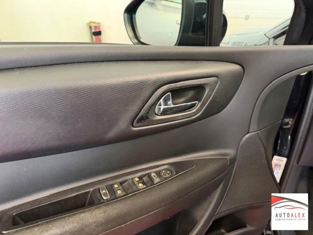 Citroen C4 1.6 HDi 90CV Business (18)