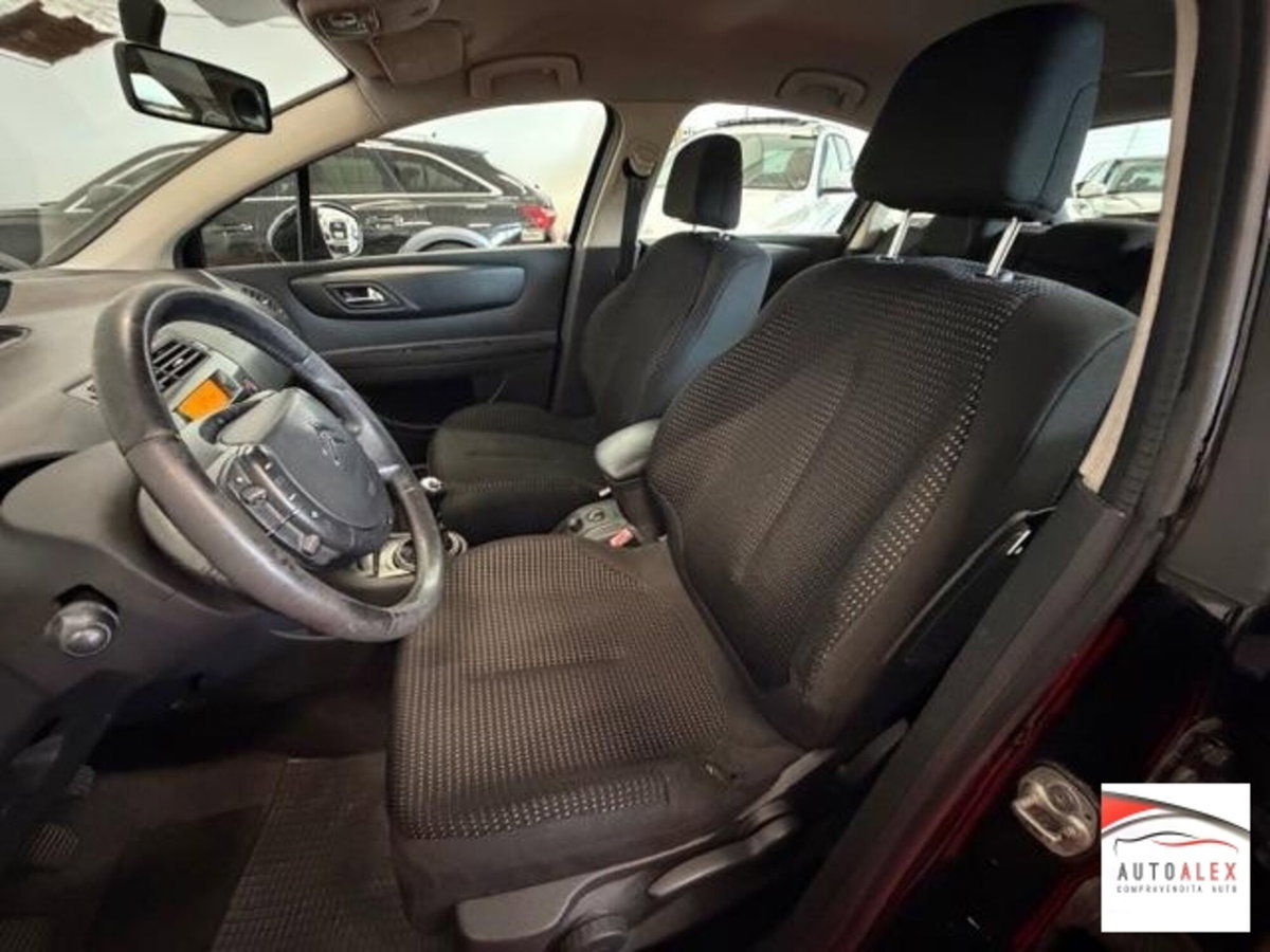 Citroen C4 1.6 HDi 90CV Business (8)