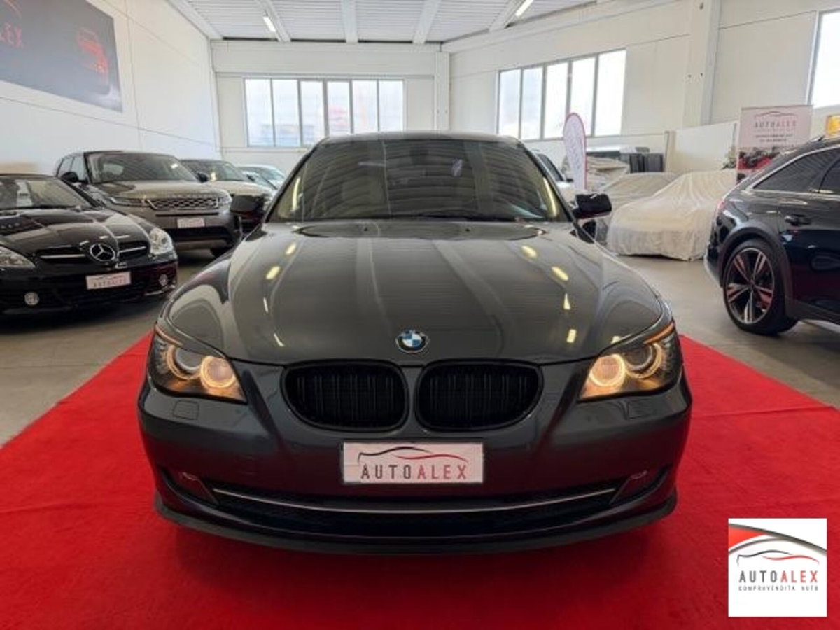 BMW Serie 5 525d Msport (2)