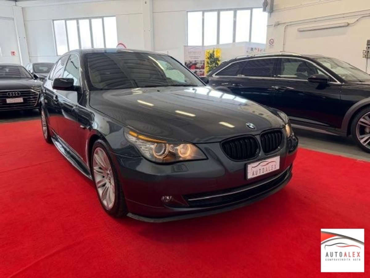 BMW Serie 5 525d Msport (3)
