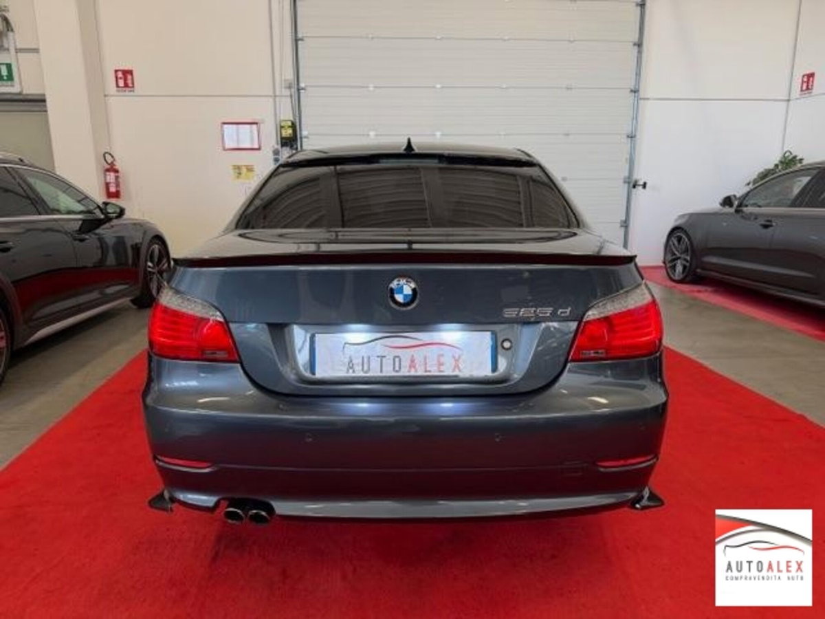 BMW Serie 5 525d Msport (5)