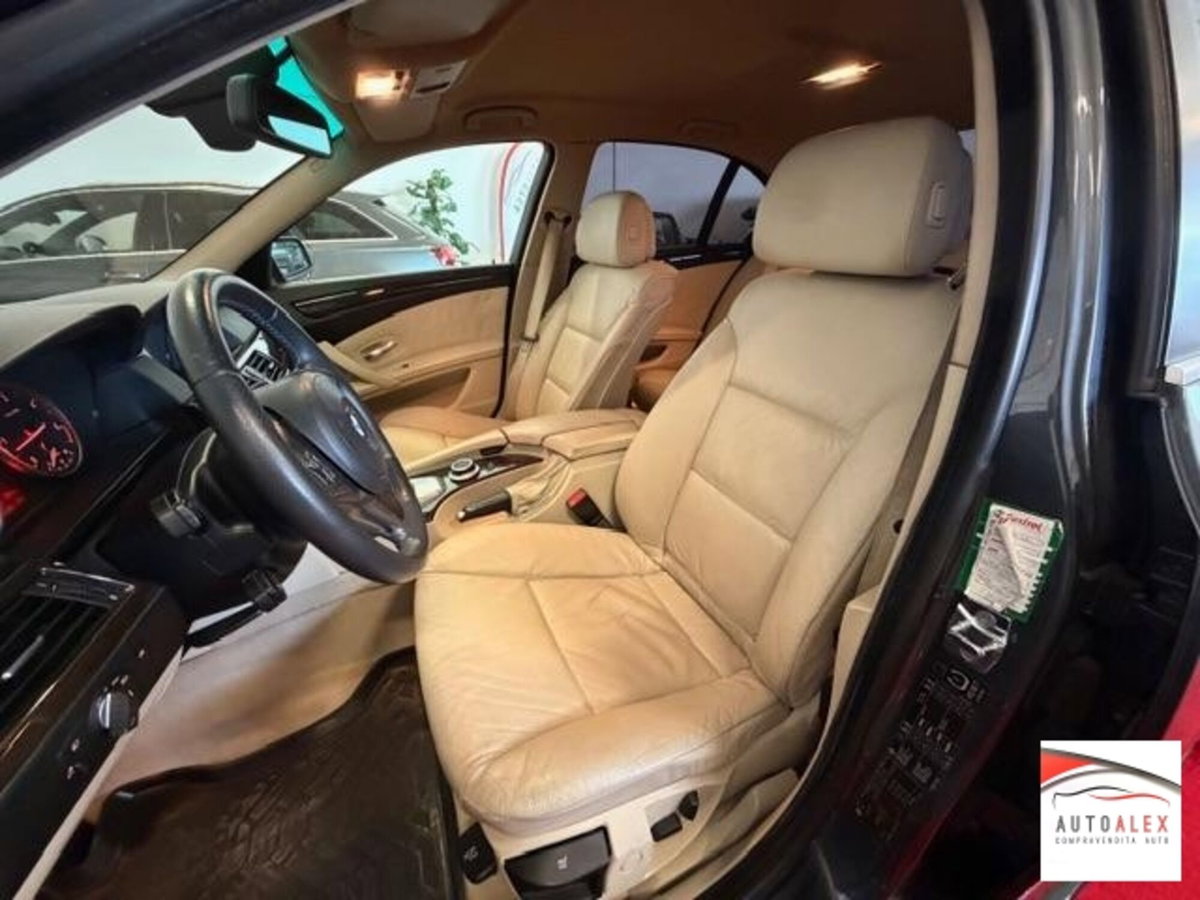 BMW Serie 5 525d Msport (8)
