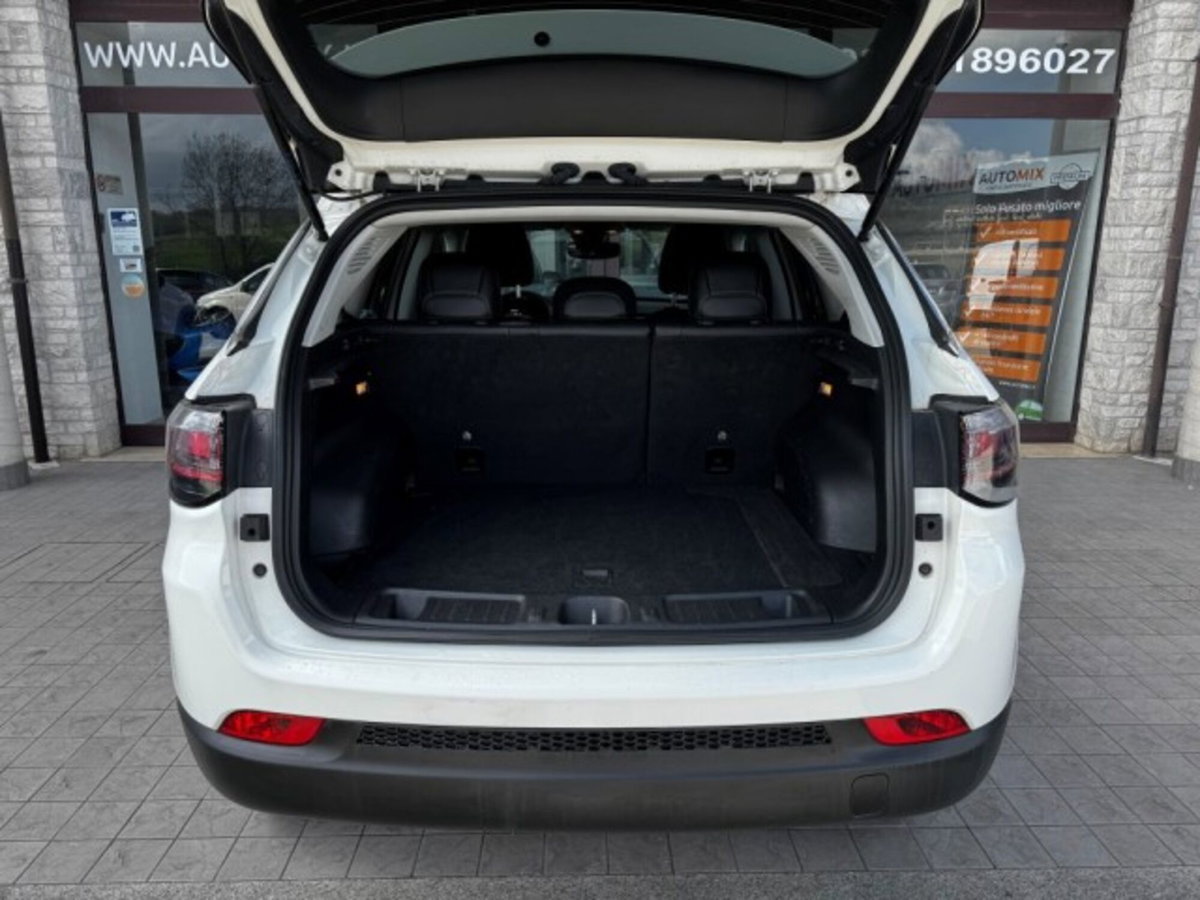 Jeep Compass 1.3 Turbo T4 2WD Limited (14)
