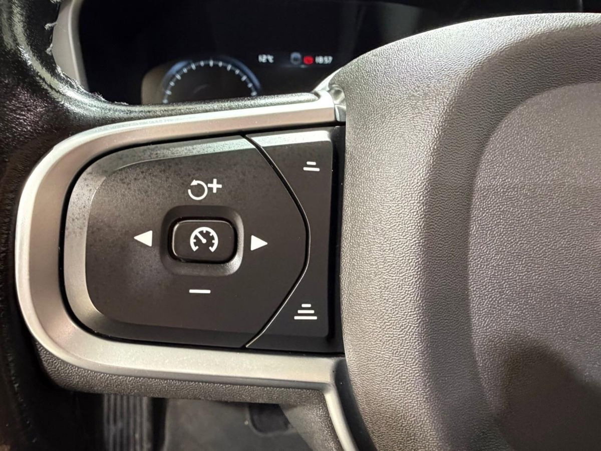 Volvo V60 D3 Geartronic R-design (10)