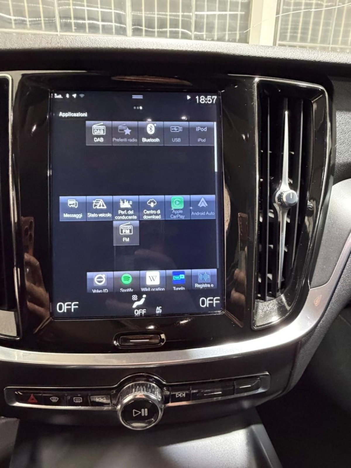 Volvo V60 D3 Geartronic R-design (12)