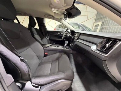 Volvo V60 D3 Geartronic R-design (14)