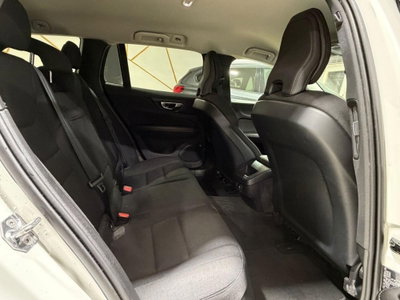 Volvo V60 D3 Geartronic R-design (8)