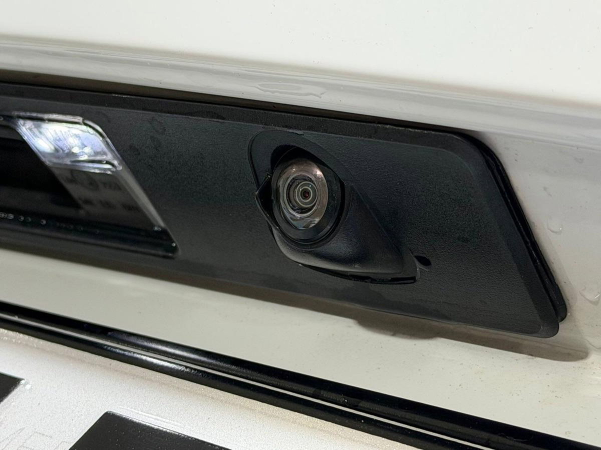 Volvo V60 D3 Geartronic R-design (9)