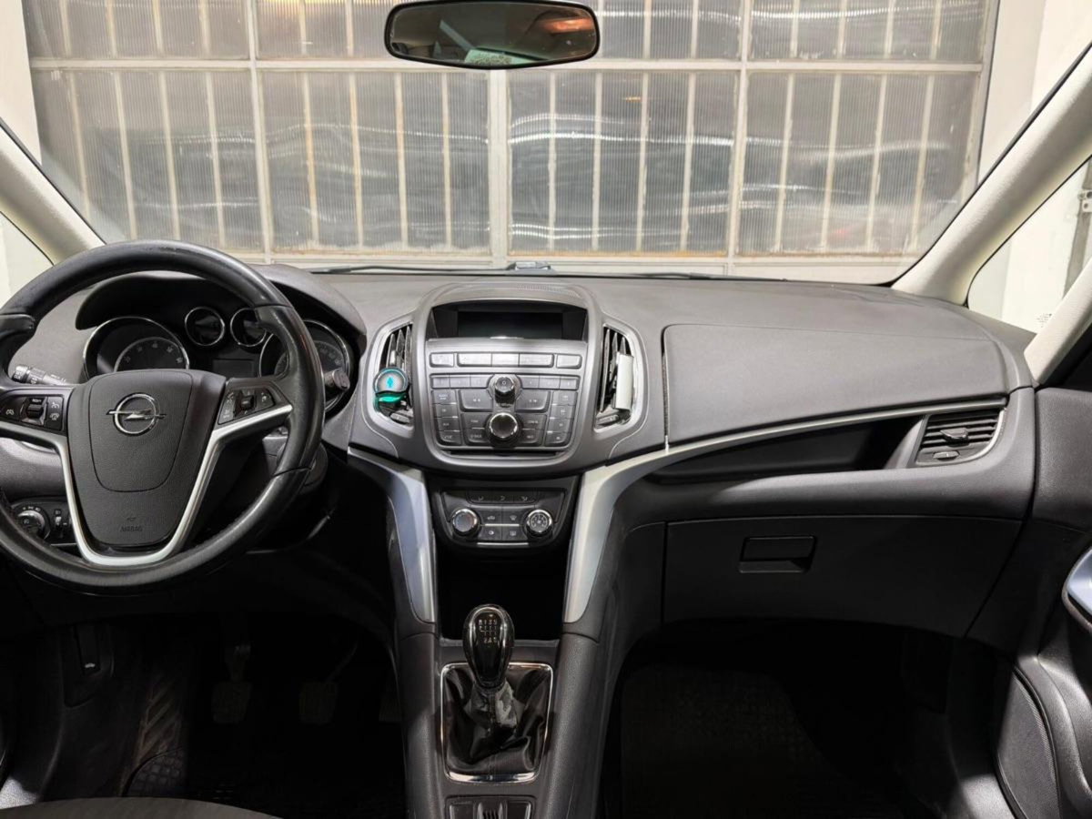 Opel Zafira 1.6 16V ecoM 150CV Turbo One (4)