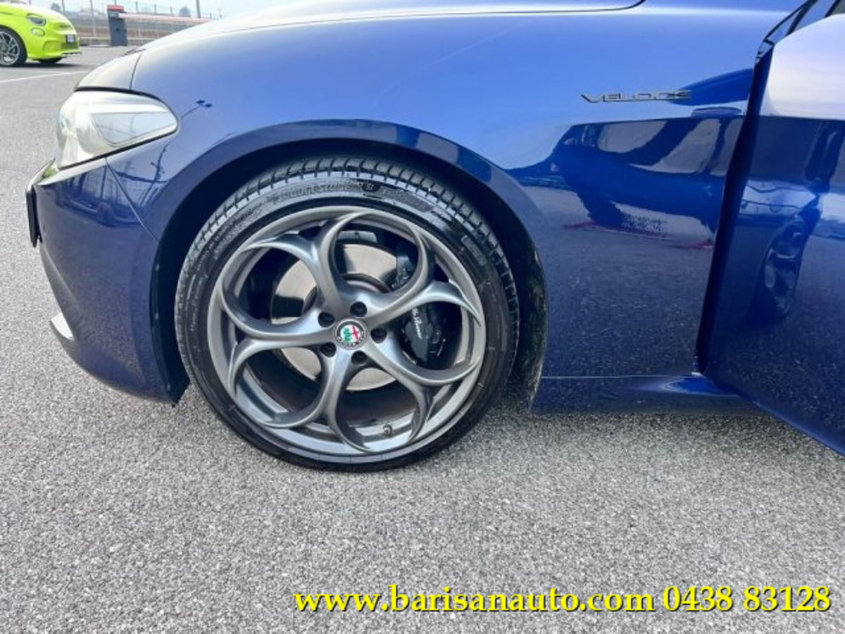 Alfa Romeo Giulia 2.2 Turbodiesel 210 CV AT8 AWD Q4 Veloce (13)
