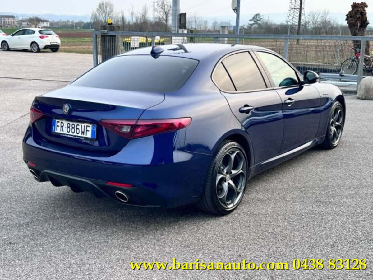 Alfa Romeo Giulia 2.2 Turbodiesel 210 CV AT8 AWD Q4 Veloce (3)