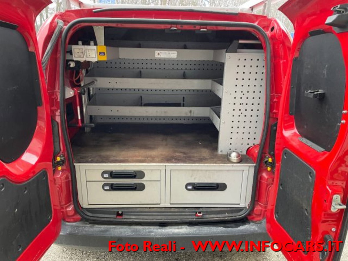 Fiat Fiorino Furgone cargo 1.3 mjt 95cv Adventure (12)