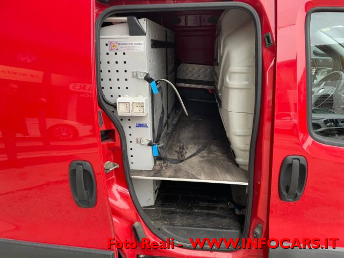 Fiat Fiorino Furgone cargo 1.3 mjt 95cv Adventure (13)