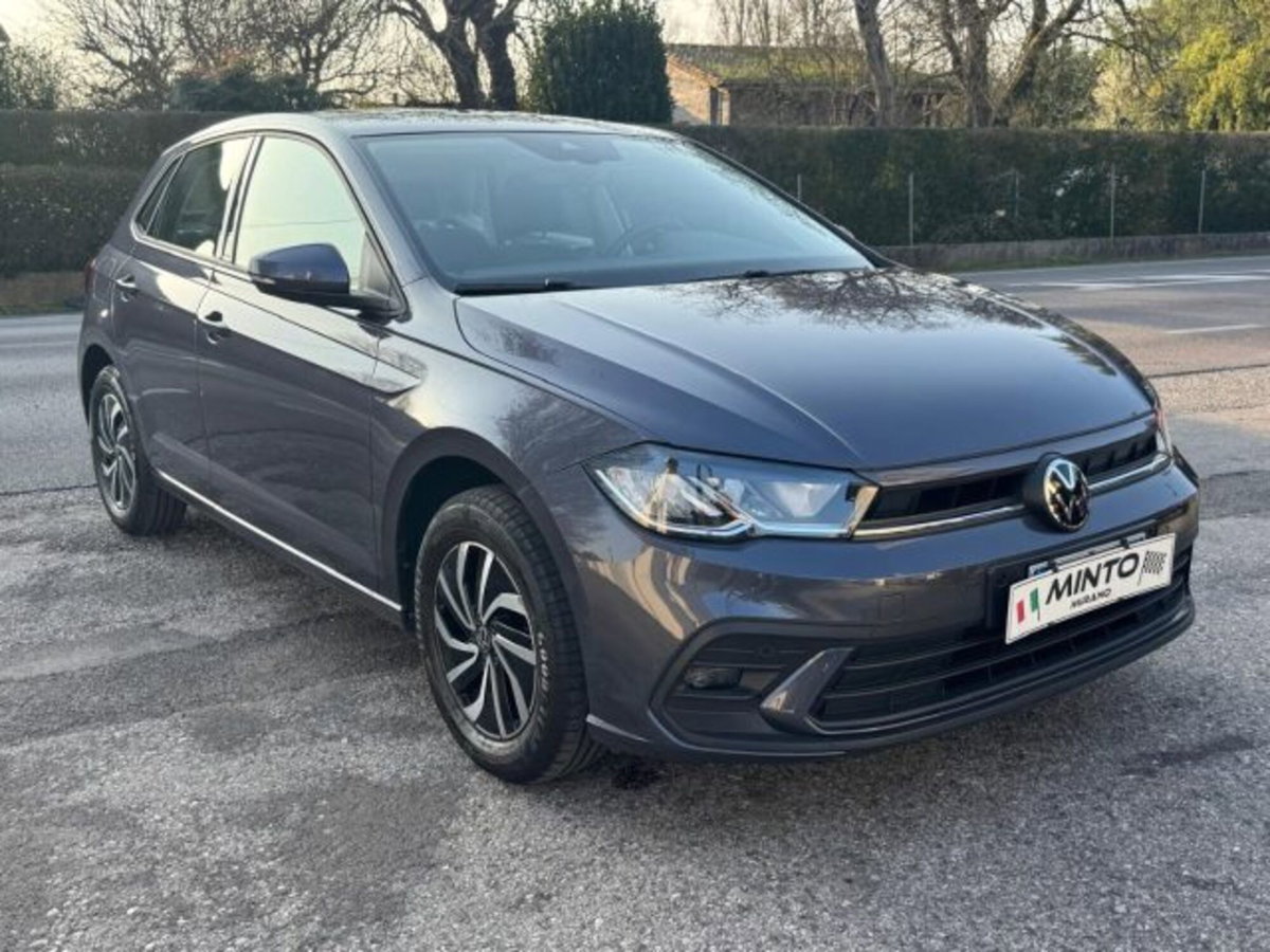 Volkswagen Polo 1.0 Life 80cv (4)