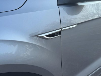 Volkswagen T-Roc 1.5 tsi R-Line (6)