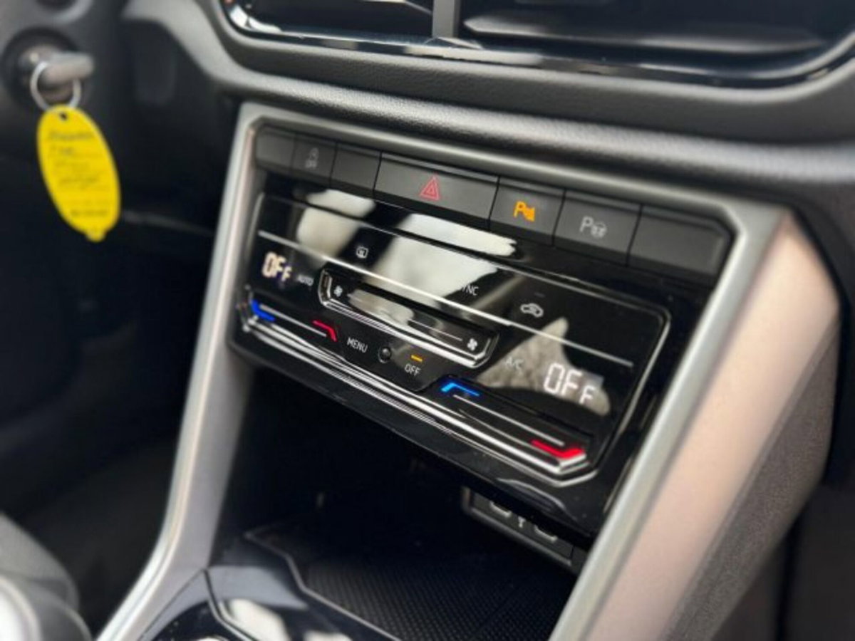 Volkswagen T-Roc 1.0 TSI Style (12)