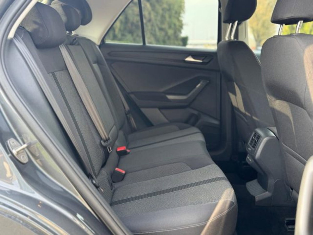 Volkswagen T-Roc 1.0 TSI Style (18)