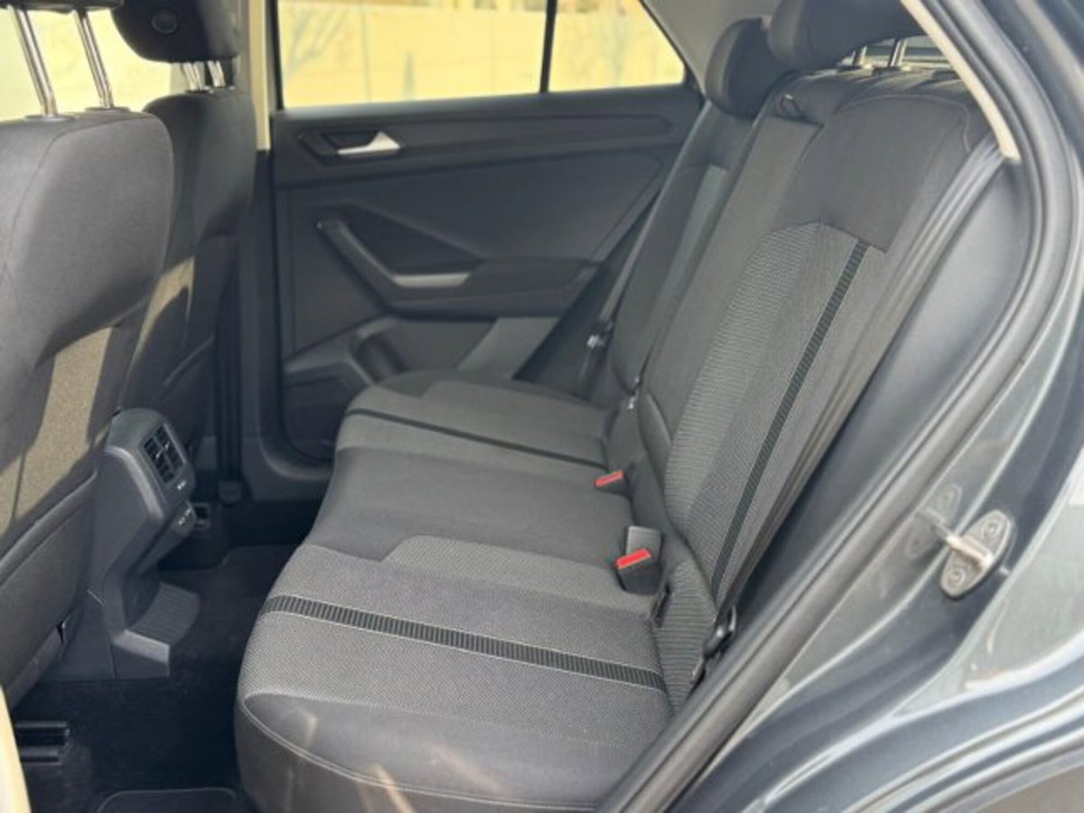 Volkswagen T-Roc 1.0 TSI Style (19)