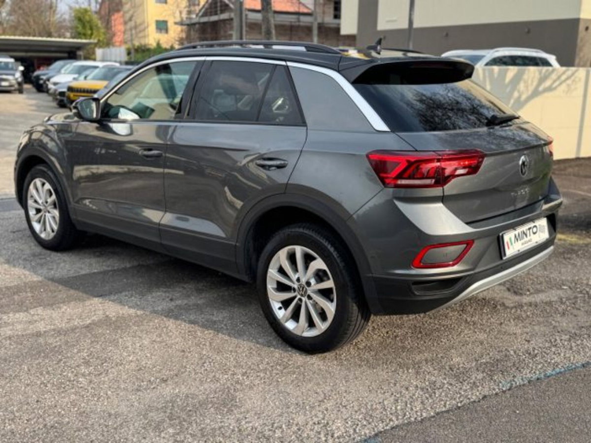 Volkswagen T-Roc 1.0 TSI Style (2)