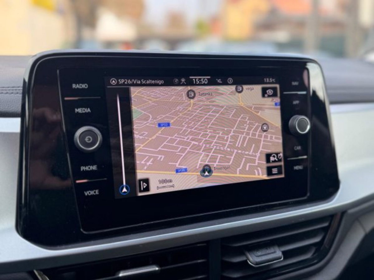 Volkswagen T-Roc 1.0 TSI Style (8)