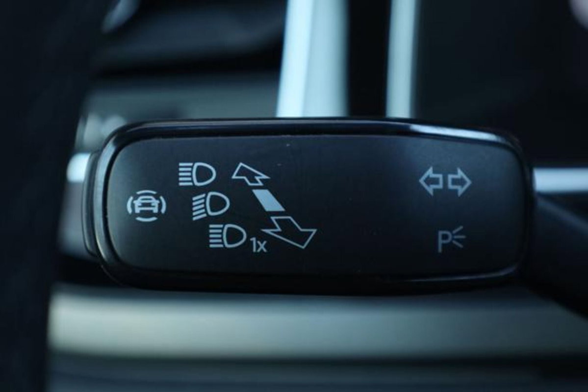 Volkswagen Taigo 1.0 tsi R-Line 115cv (19)