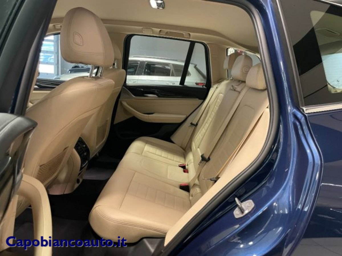 BMW X3 xDrive30d 249CV Business Advantage (18)