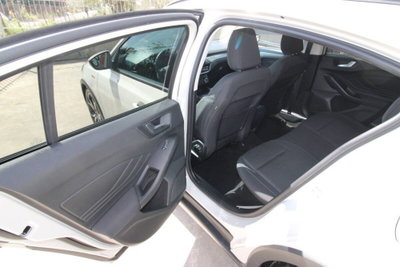Ford Focus 1.5 EcoBlue 120 CV automatico 5p. Active Co-Pilot (18)