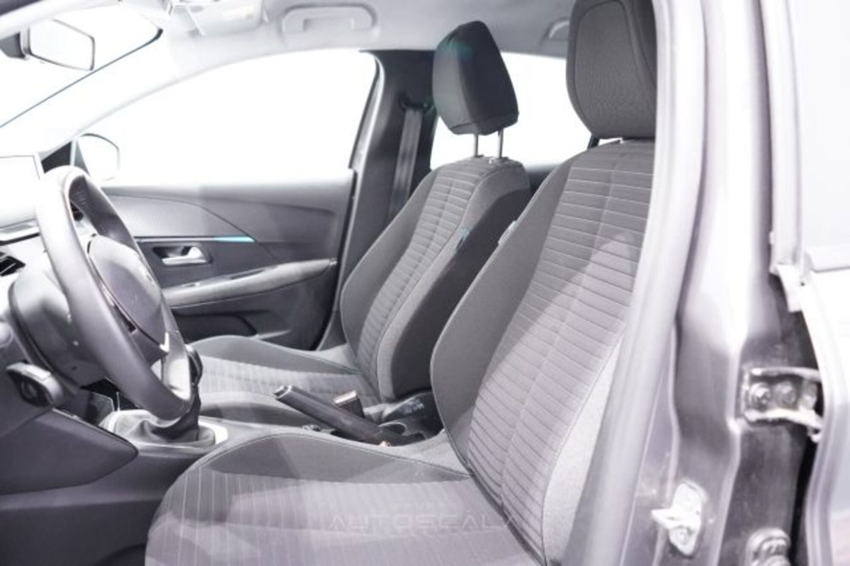 Peugeot 208 1.2 puretech Active s&s 75cv (11)