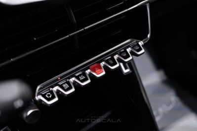 Peugeot 208 1.2 puretech Active s&s 75cv (15)