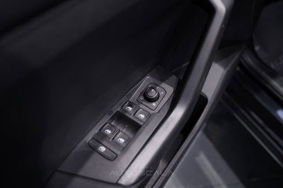 Volkswagen T-Cross 1.0 tsi Edition 95cv (10)