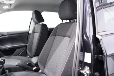 Volkswagen T-Cross 1.0 tsi Edition 95cv (11)