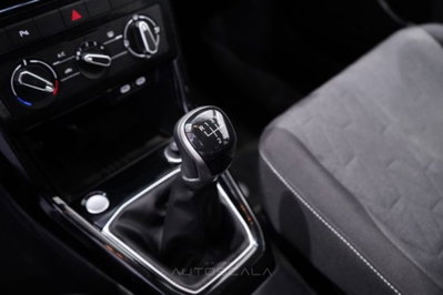 Volkswagen T-Cross 1.0 tsi Edition 95cv (17)