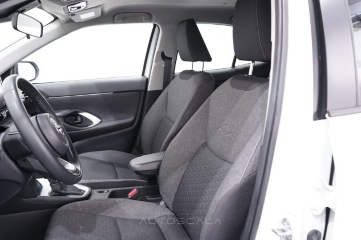 Toyota Yaris Cross 1.5h GR Sport Black Sky fwd 116cv e-cvt (11)