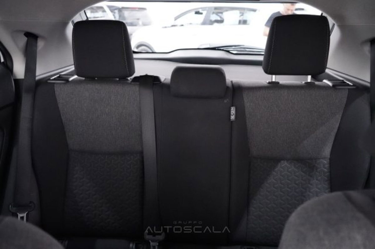 Toyota Yaris Cross 1.5h GR Sport Black Sky fwd 116cv e-cvt (20)