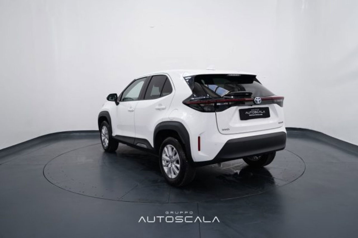 Toyota Yaris Cross 1.5h GR Sport Black Sky fwd 116cv e-cvt (4)