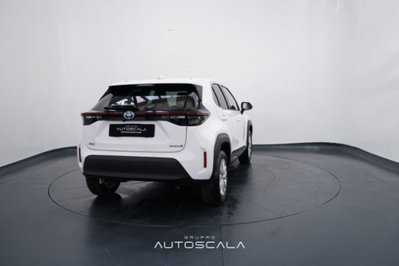 Toyota Yaris Cross 1.5h GR Sport Black Sky fwd 116cv e-cvt (6)