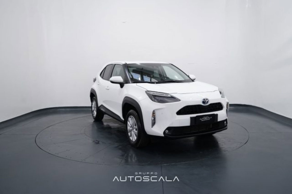 Toyota Yaris Cross 1.5h GR Sport Black Sky fwd 116cv e-cvt (8)