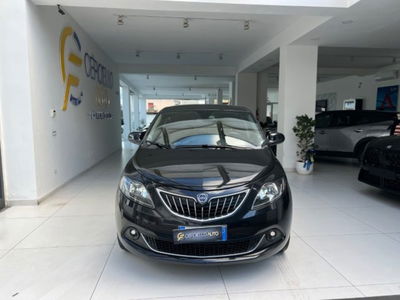 Lancia Ypsilon 1.0 FireFly 5 porte S&S Hybrid Ecochic Gold usata