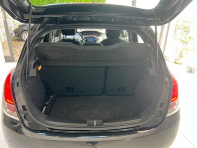 Lancia Ypsilon 1.0 FireFly 5 porte S&S Hybrid Ecochic Gold (13)