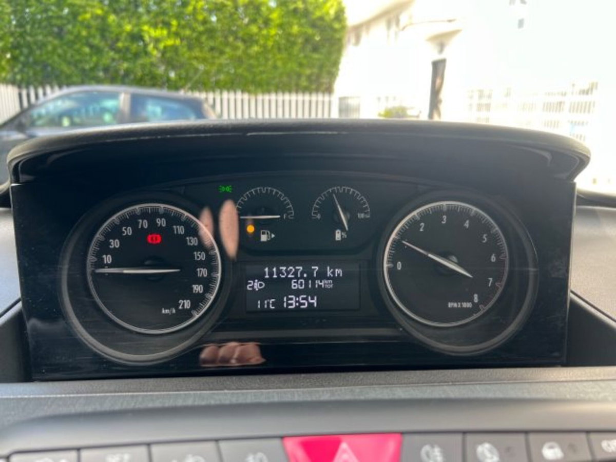 Lancia Ypsilon 1.0 FireFly 5 porte S&S Hybrid Ecochic Gold (18)